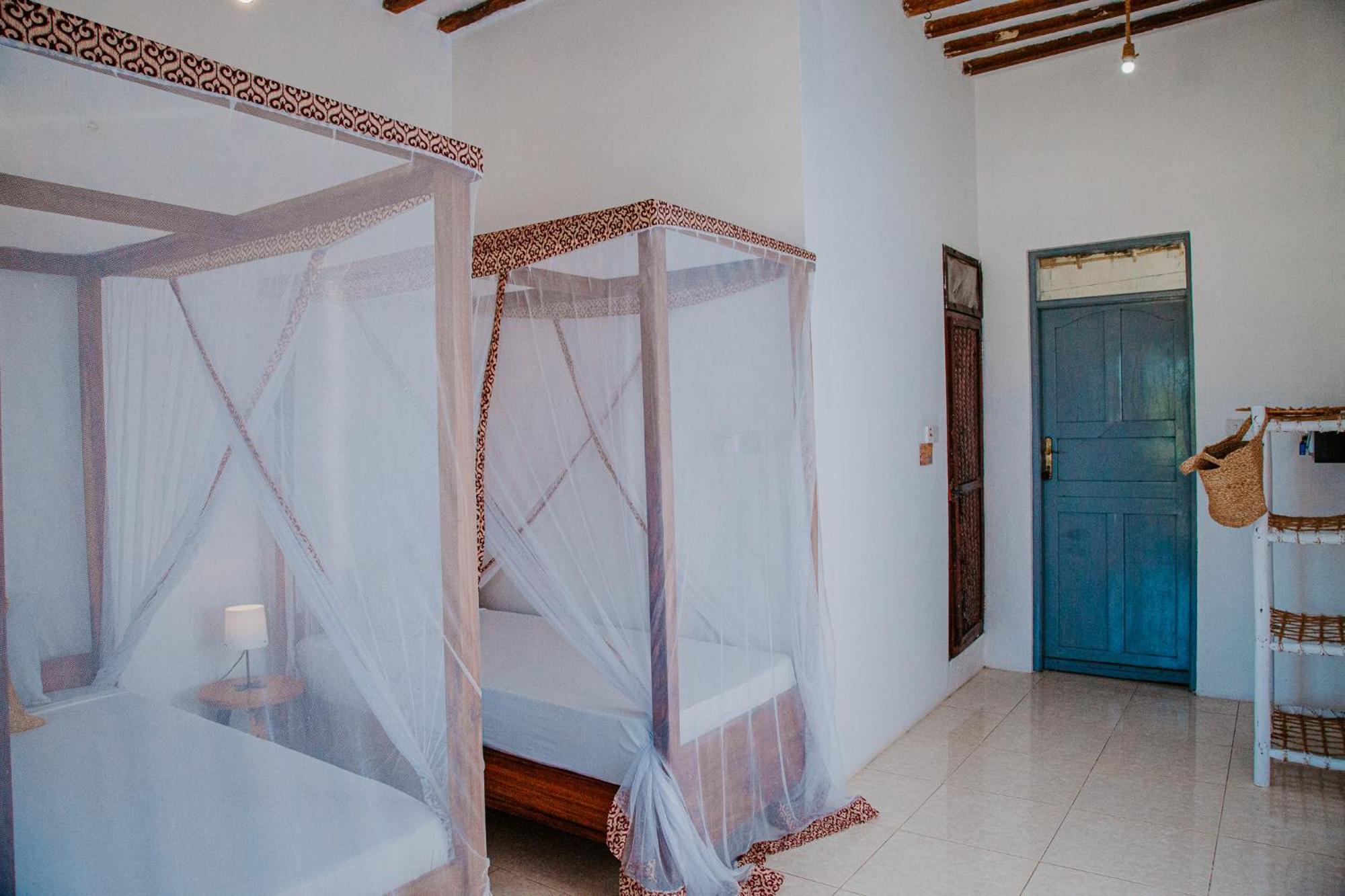 Ocean Boho House Bed & Breakfast จัมเบียนี ภายนอก รูปภาพ