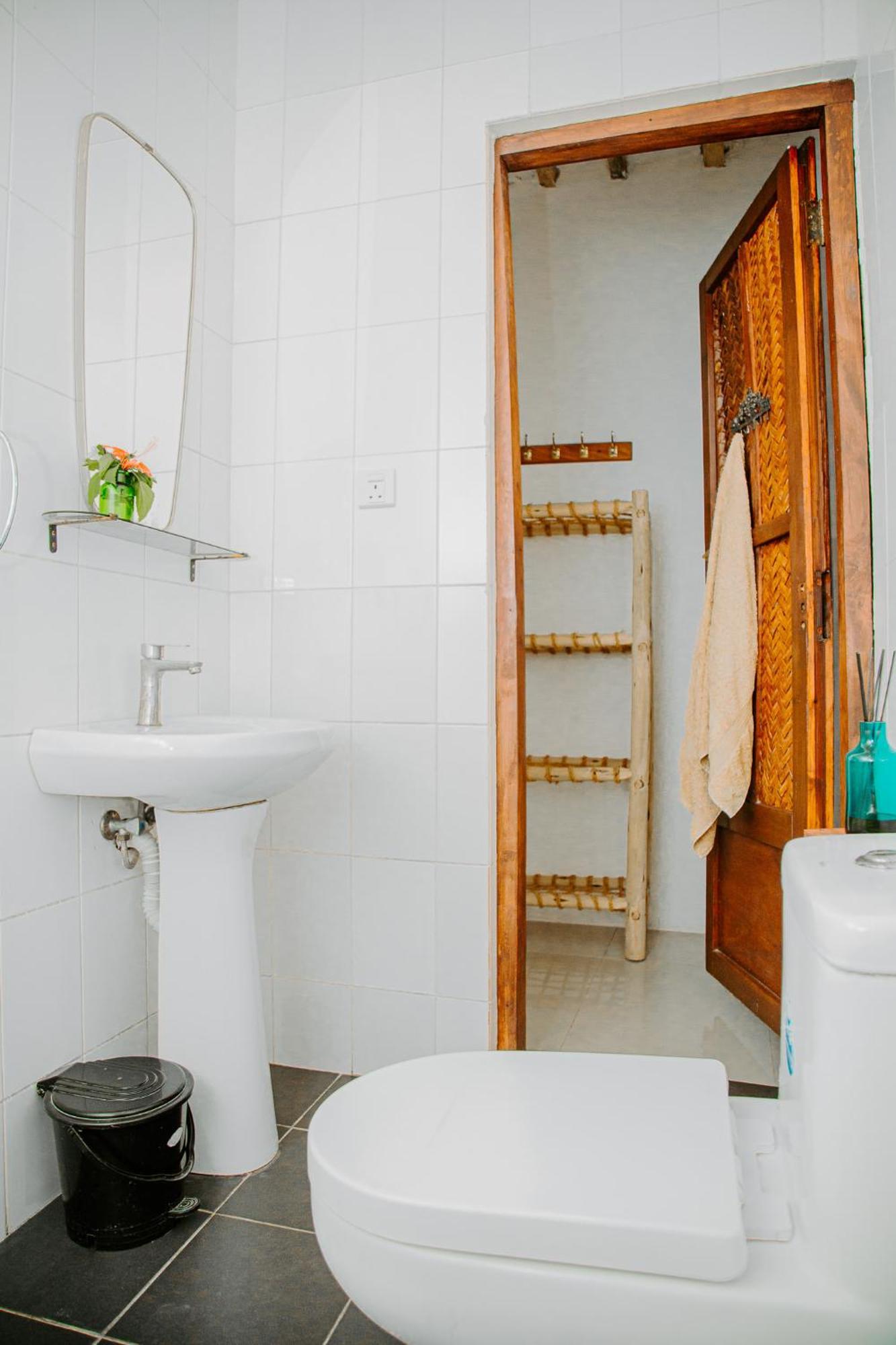 Ocean Boho House Bed & Breakfast จัมเบียนี ภายนอก รูปภาพ