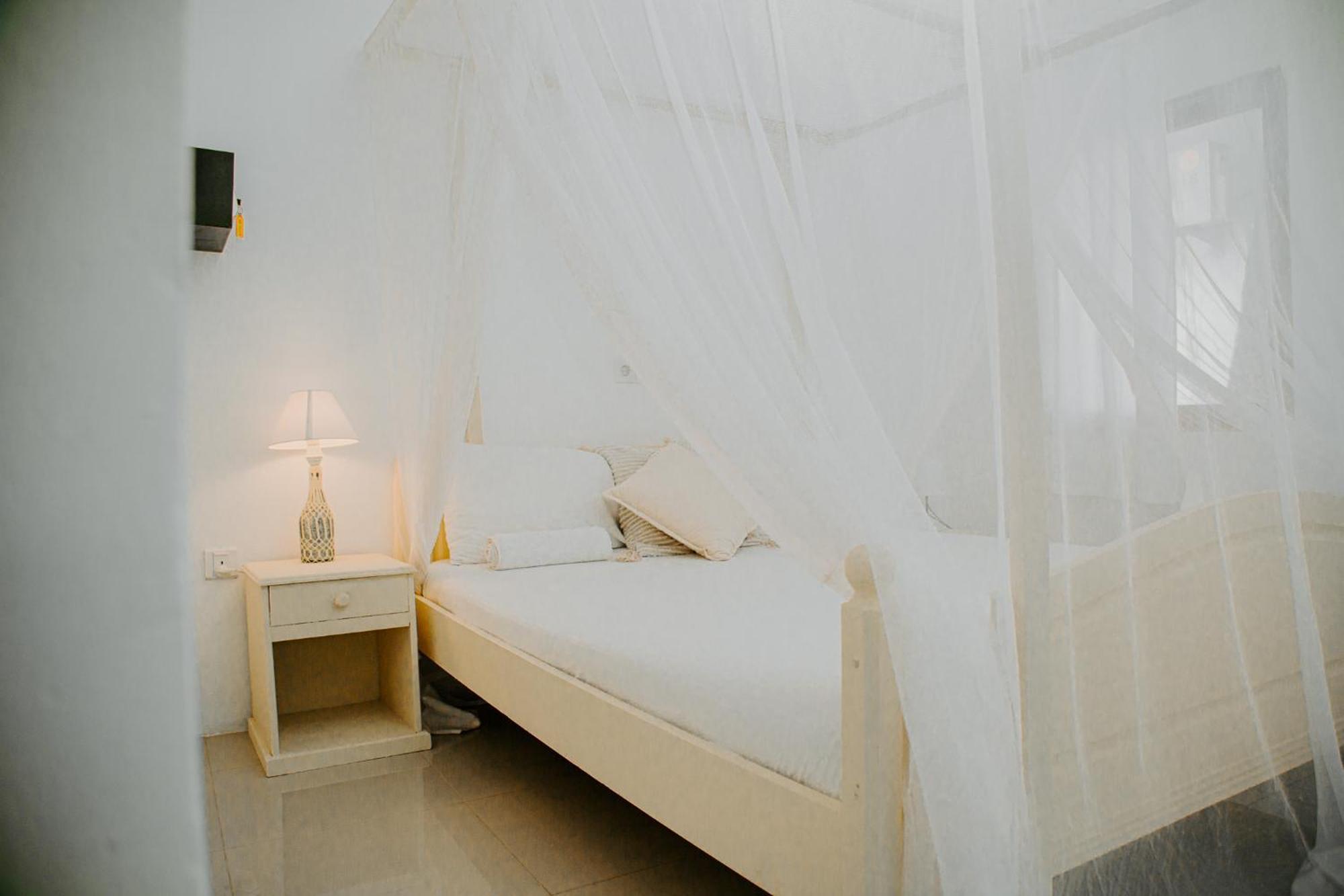 Ocean Boho House Bed & Breakfast จัมเบียนี ภายนอก รูปภาพ