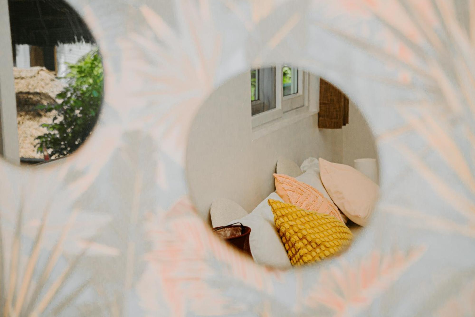 Ocean Boho House Bed & Breakfast จัมเบียนี ภายนอก รูปภาพ