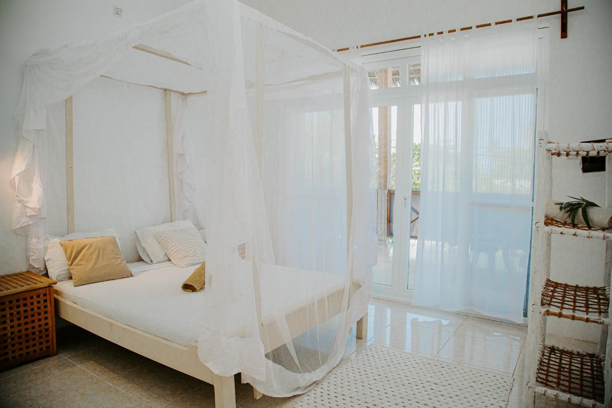 Ocean Boho House Bed & Breakfast จัมเบียนี ภายนอก รูปภาพ