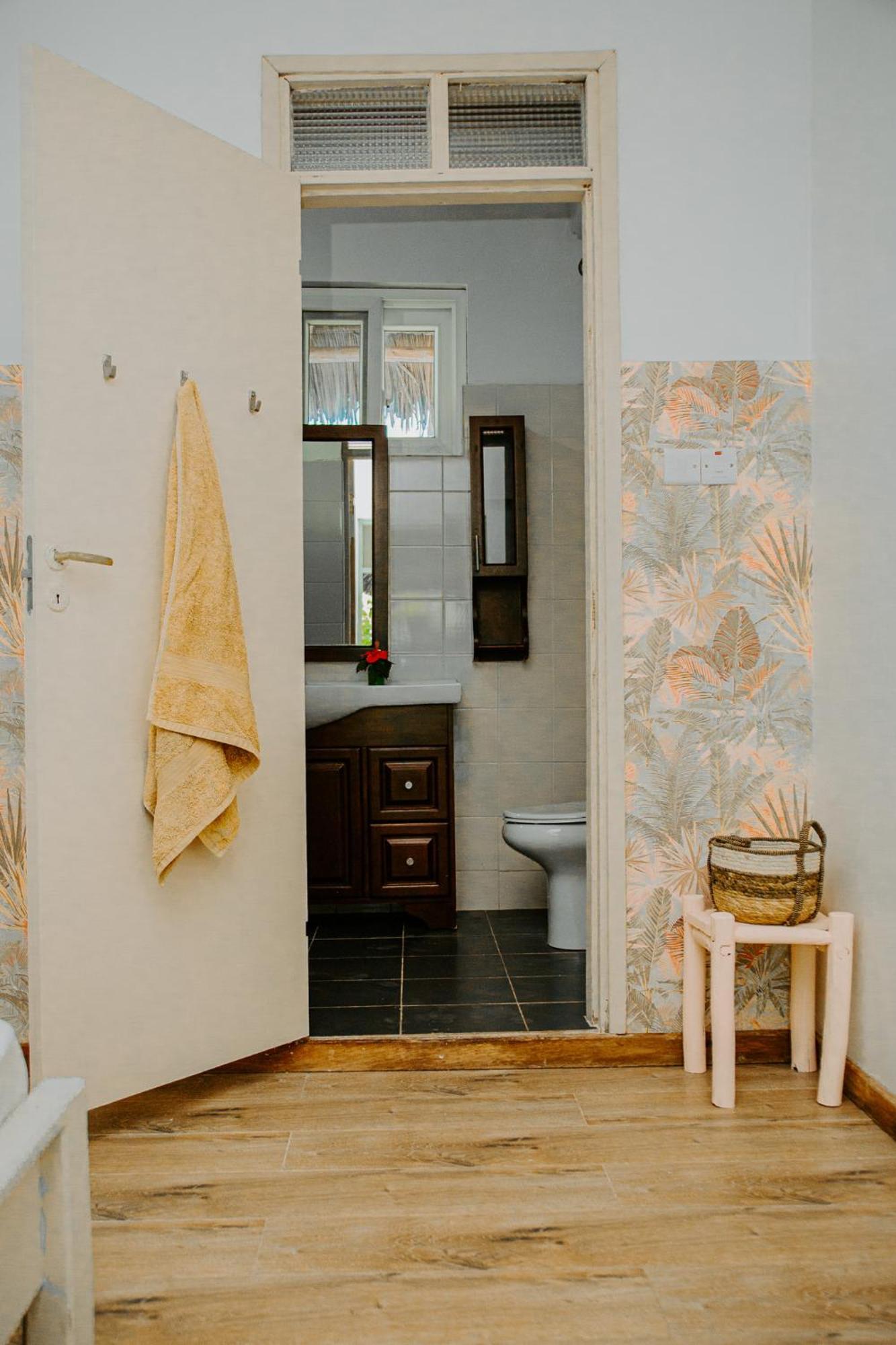 Ocean Boho House Bed & Breakfast จัมเบียนี ภายนอก รูปภาพ