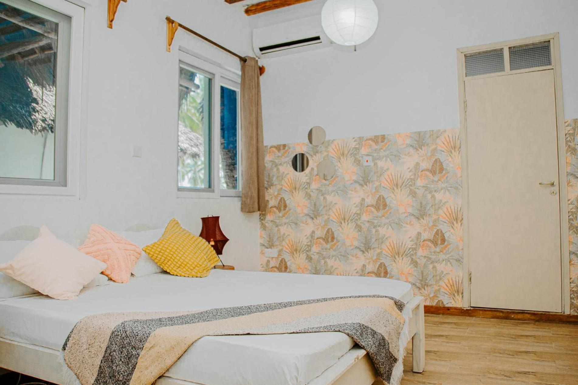 Ocean Boho House Bed & Breakfast จัมเบียนี ภายนอก รูปภาพ
