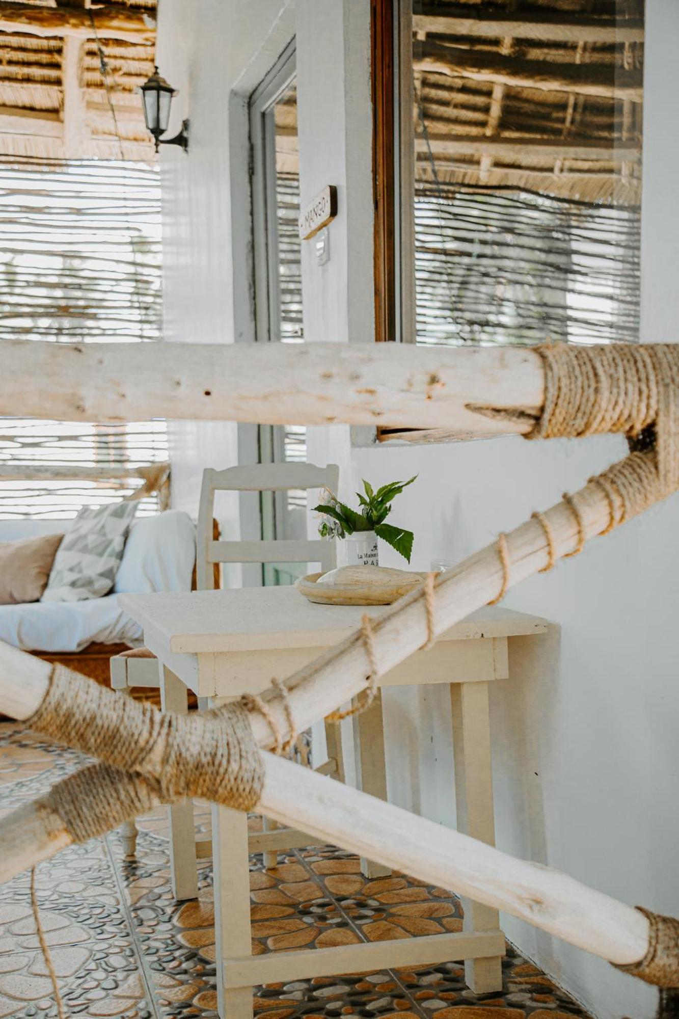 Ocean Boho House Bed & Breakfast จัมเบียนี ภายนอก รูปภาพ