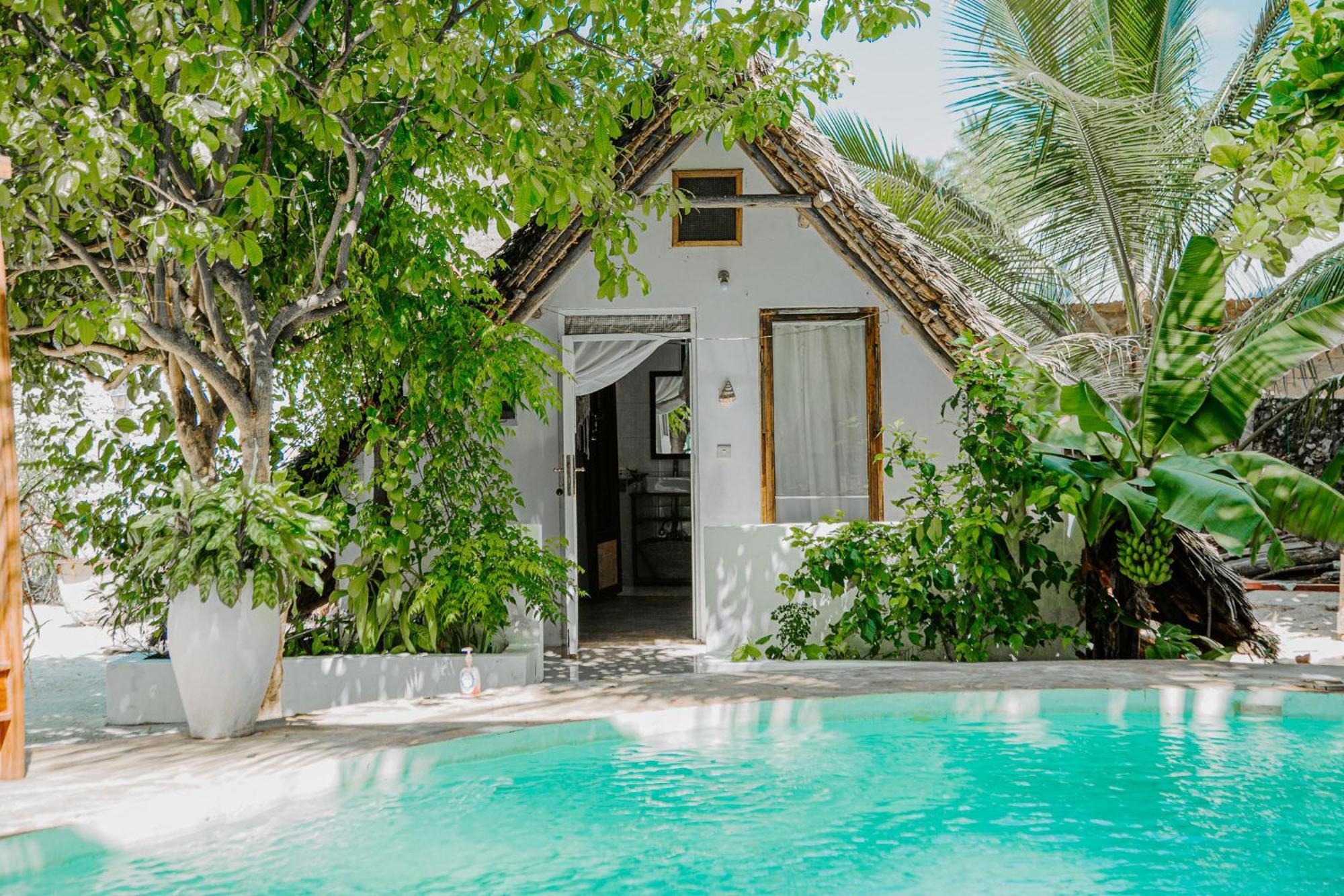 Ocean Boho House Bed & Breakfast จัมเบียนี ภายนอก รูปภาพ