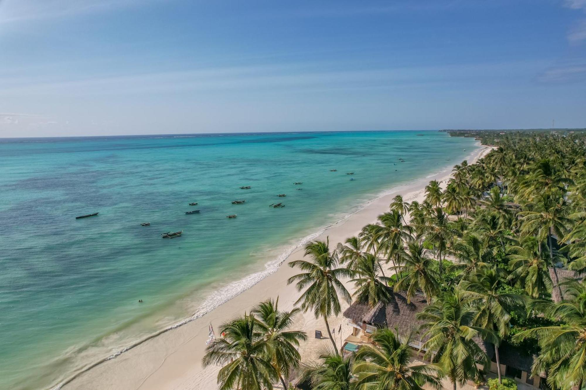 Ocean Boho House Bed & Breakfast จัมเบียนี ภายนอก รูปภาพ