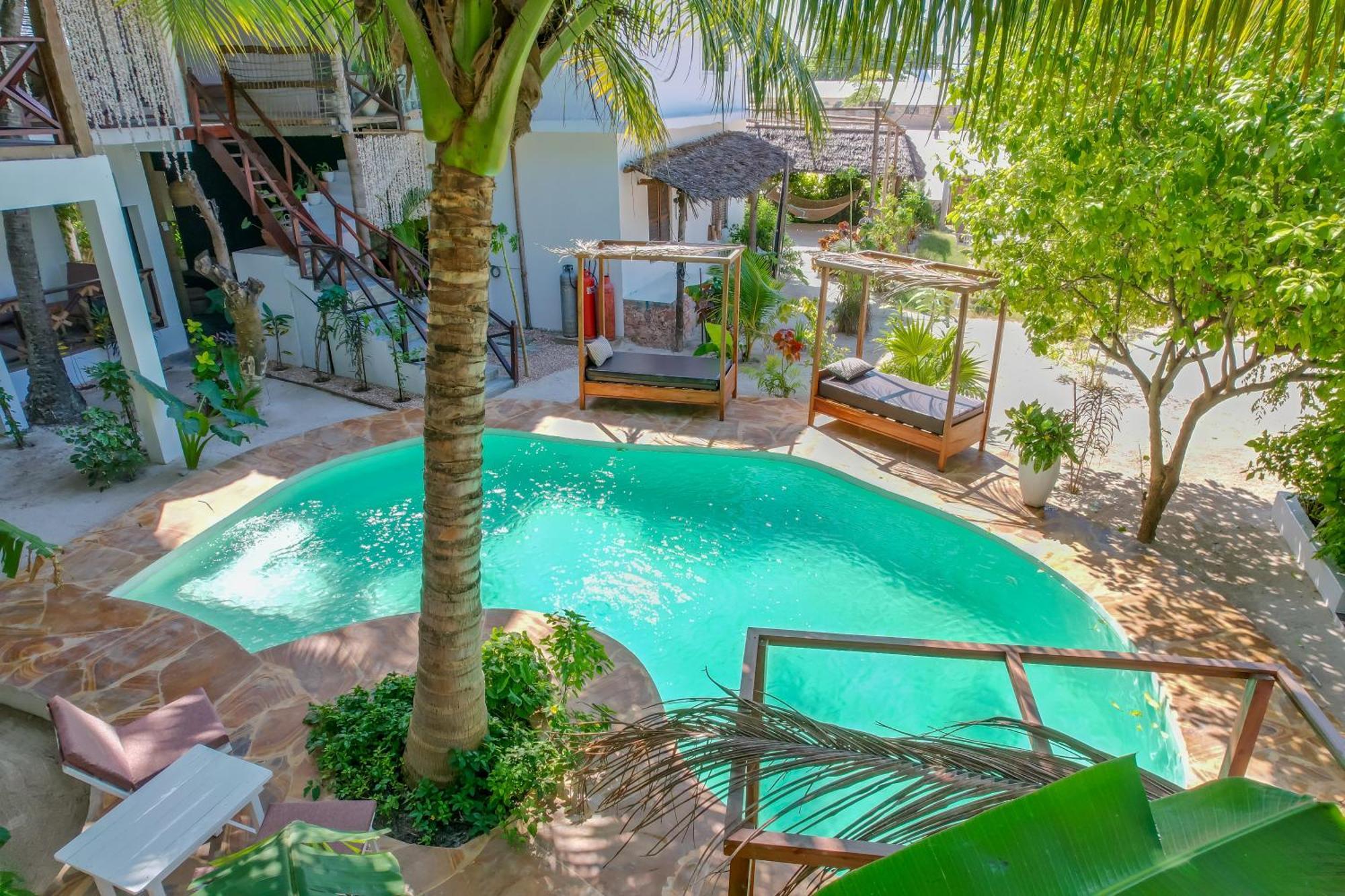 Ocean Boho House Bed & Breakfast จัมเบียนี ภายนอก รูปภาพ