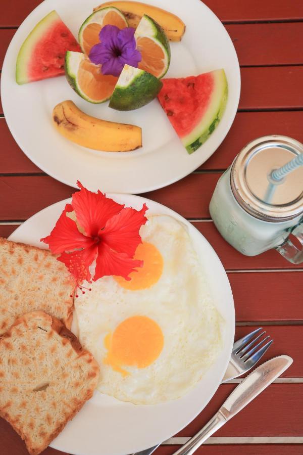 Ocean Boho House Bed & Breakfast จัมเบียนี ภายนอก รูปภาพ