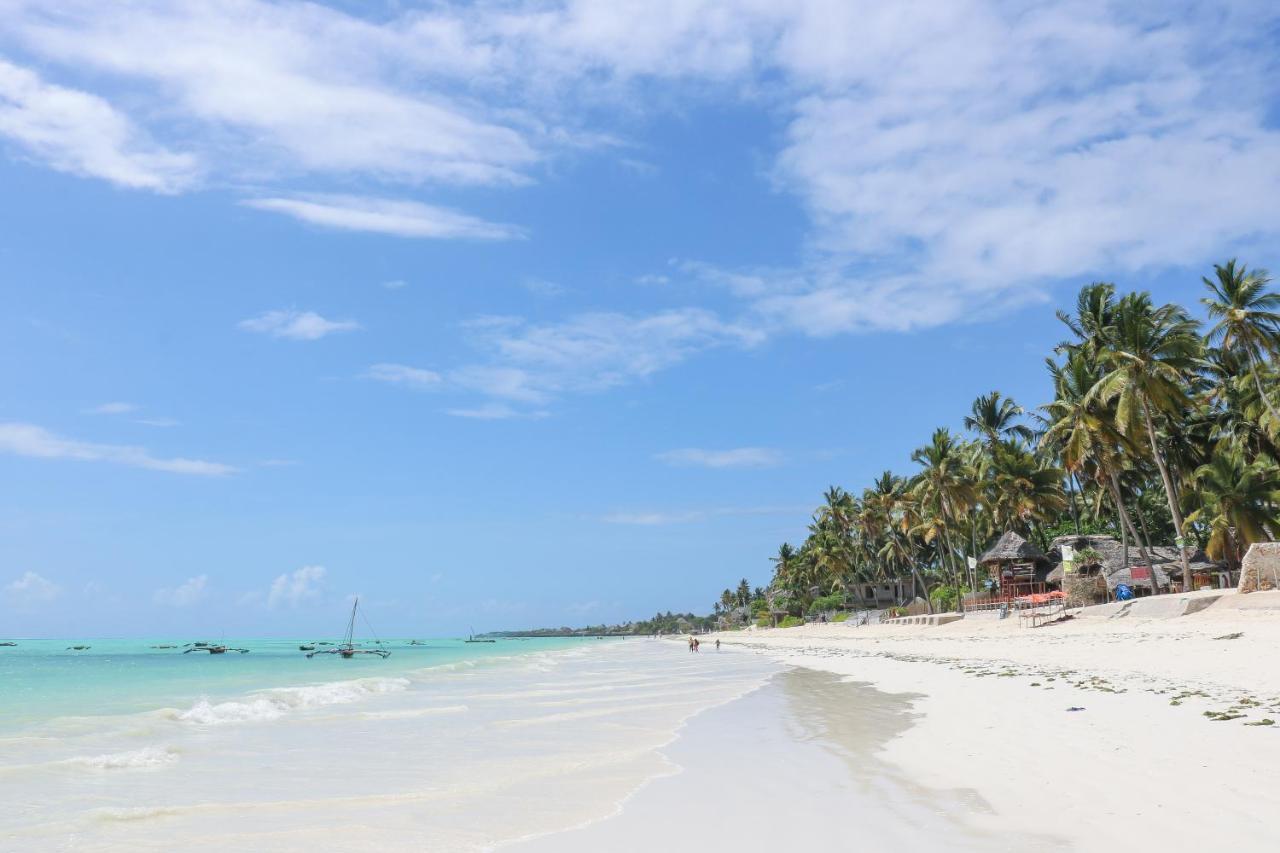 Ocean Boho House Bed & Breakfast จัมเบียนี ภายนอก รูปภาพ